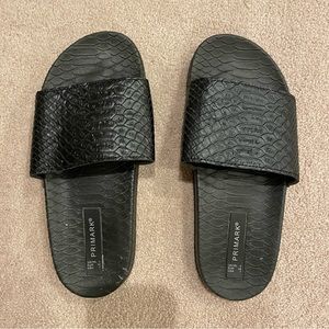 Primark Animal Print Textured Slides, Black, Size 7, EUC
